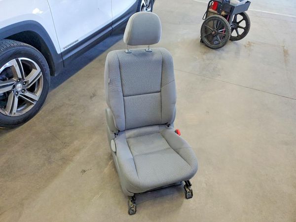 2015 TOYOTA TACOMA Delux Grade