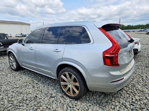 2019 VOLVO XC90