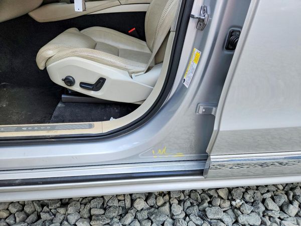 2019 VOLVO XC90