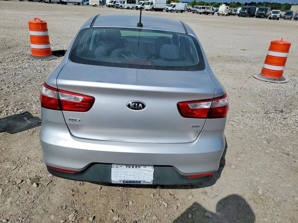 2016 KIA RIO