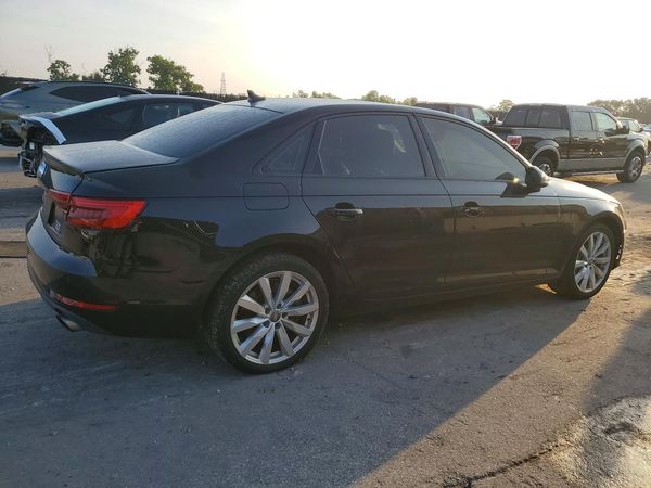 2017 AUDI A4 quattro Premium