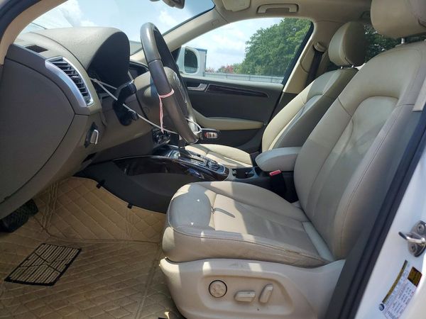 2012 AUDI Q5