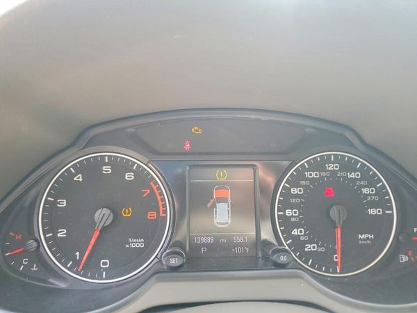 2012 AUDI Q5