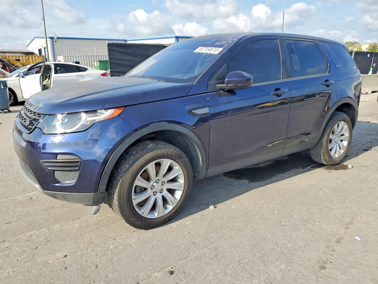 2019 LAND ROVER DISCOVERY SE — Front 3/4