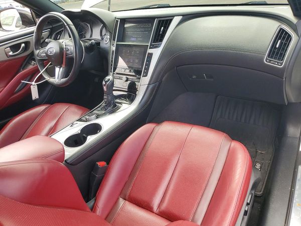 2017 INFINITI Q60