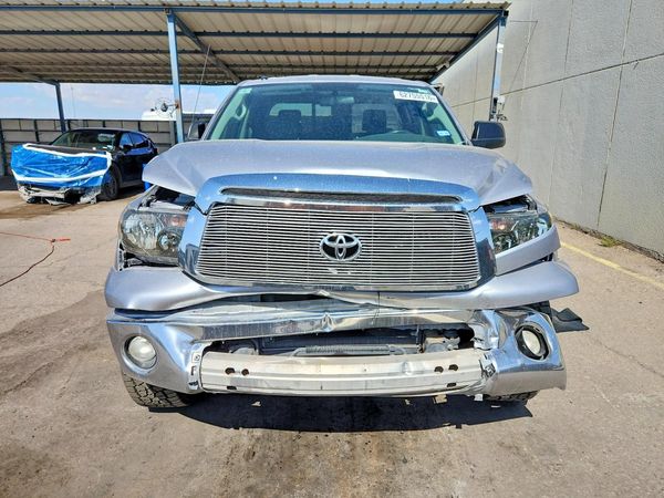2012 TOYOTA TUNDRA SR5