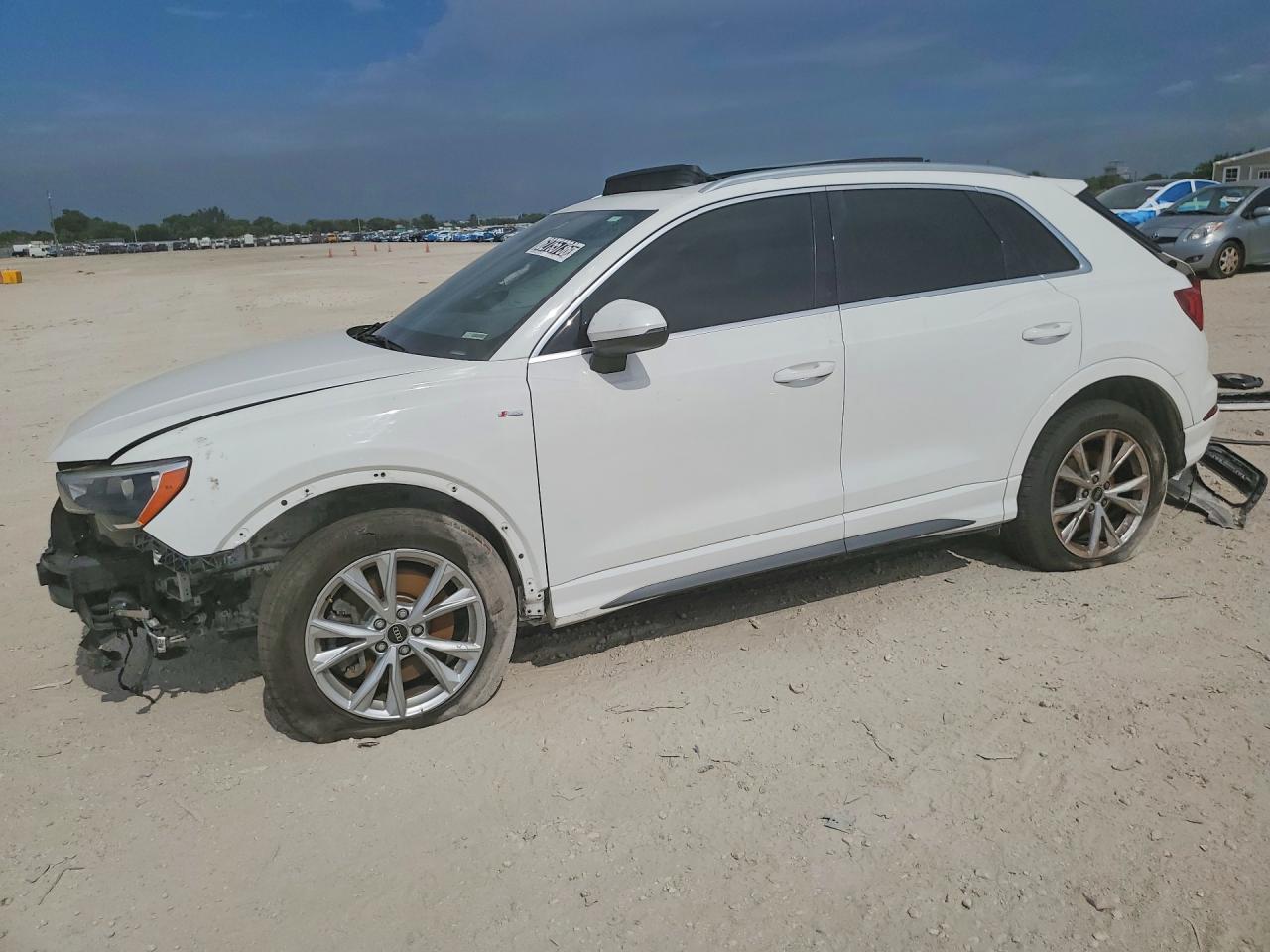 2021 AUDI Q3 S Line quattro Premium