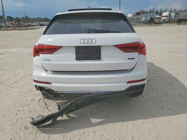 2021 AUDI Q3 S Line quattro Premium