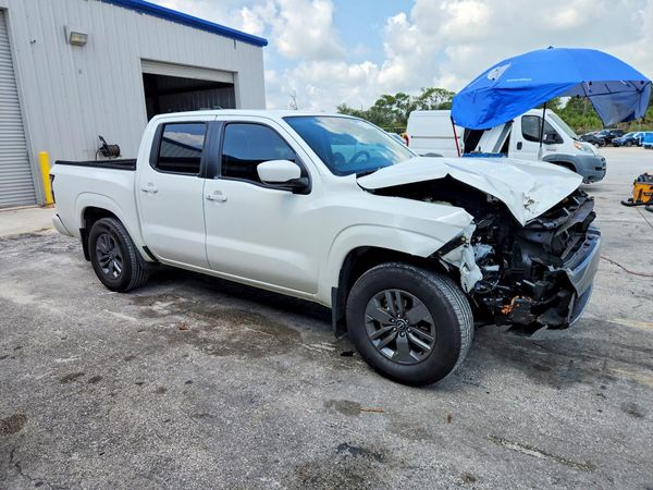 2025 NISSAN FRONTIER