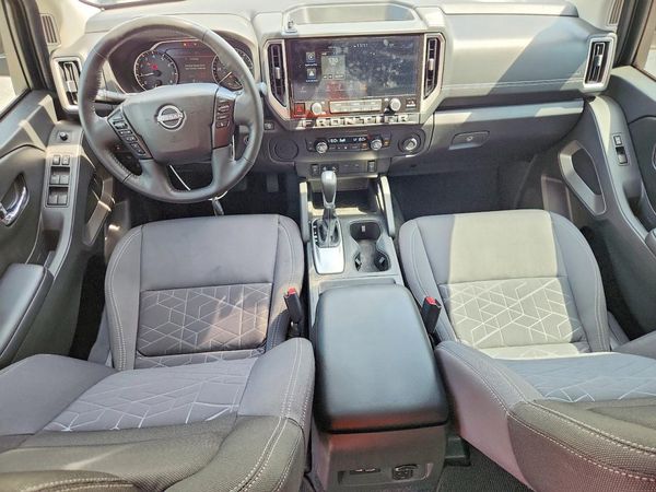 2025 NISSAN FRONTIER