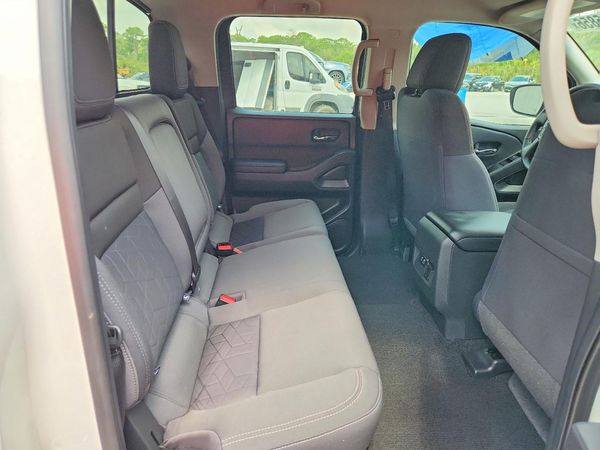 2025 NISSAN FRONTIER