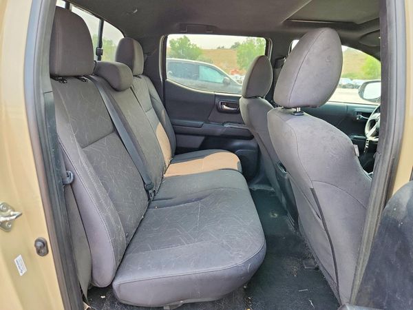 2016 TOYOTA TACOMA