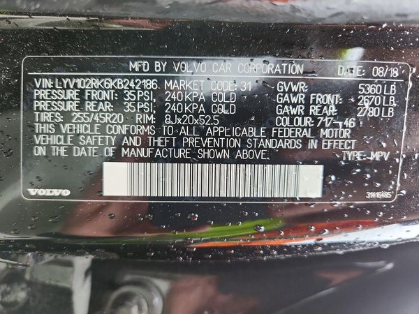 2019 VOLVO XC60 Momentum