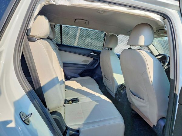 2020 VOLKSWAGEN TIGUAN SE, SEL