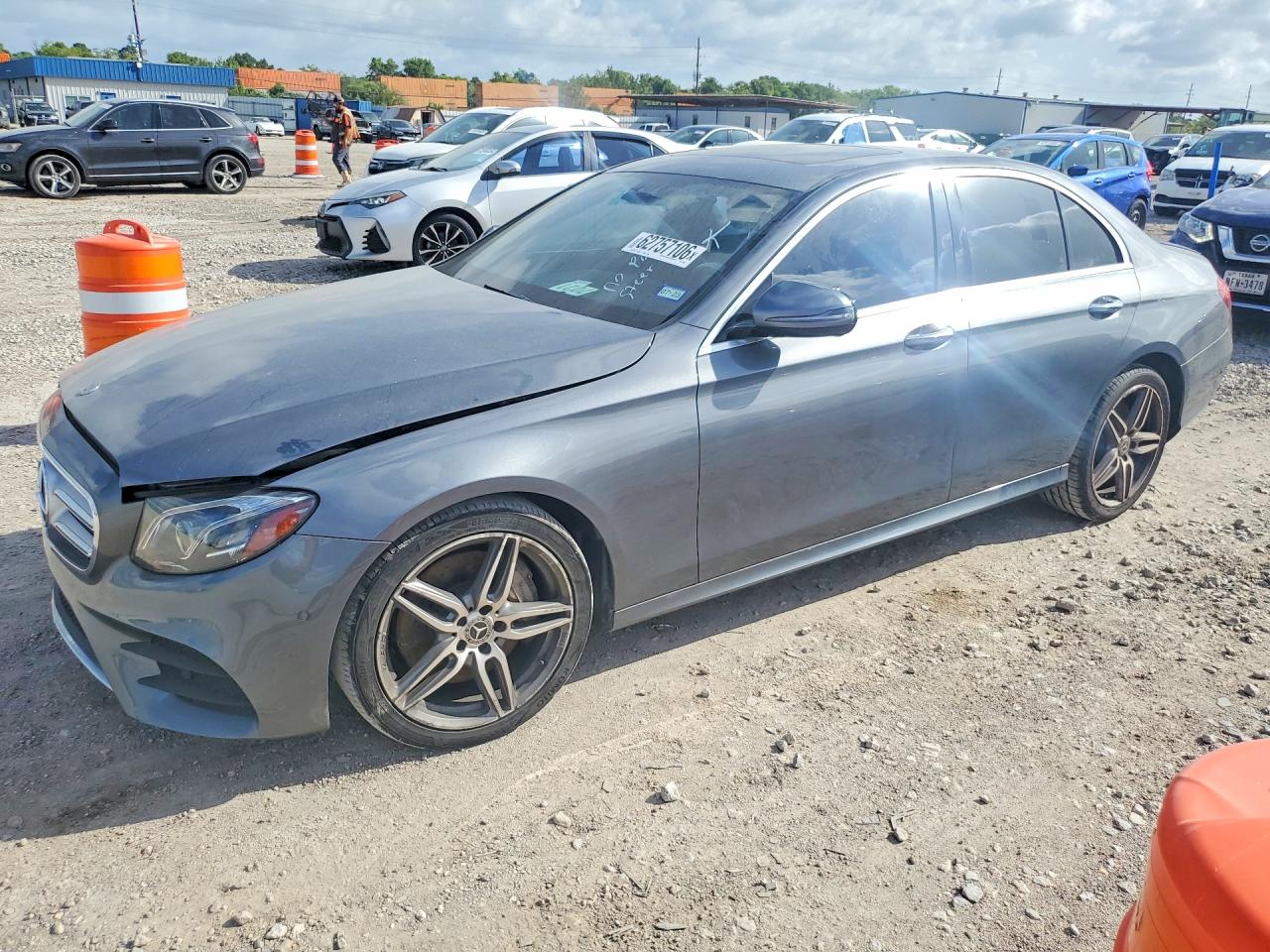 2018 MERCEDES-BENZ E-CLASS E 400-4M — Front 3/4