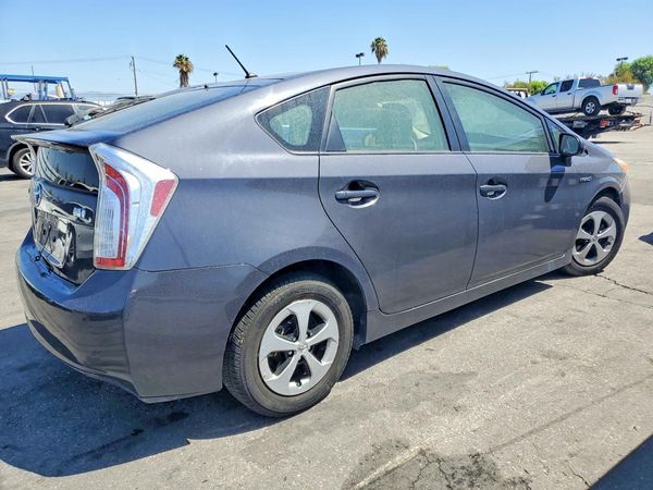 2012 TOYOTA PRIUS