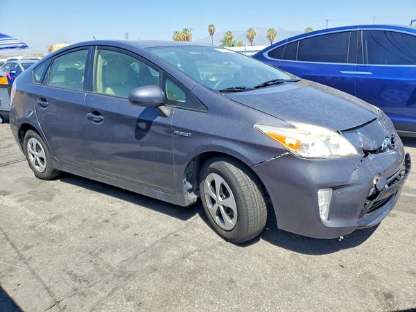 2012 TOYOTA PRIUS