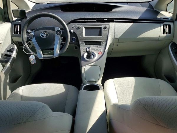 2012 TOYOTA PRIUS