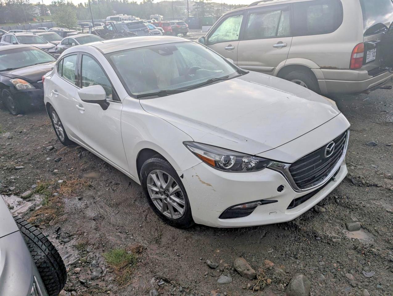2018 MAZDA 3 Touring