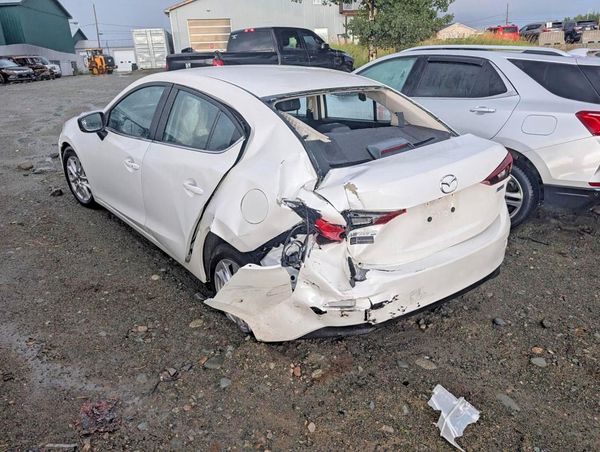 2018 MAZDA 3 Touring