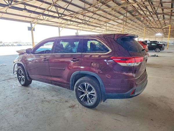 2017 TOYOTA HIGHLANDER LE/LE Plus