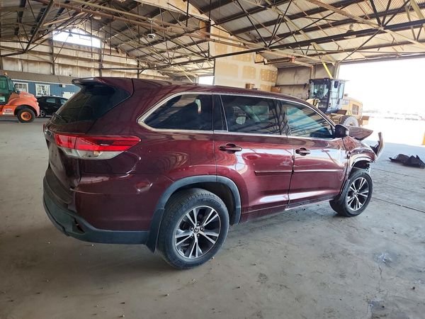 2017 TOYOTA HIGHLANDER LE/LE Plus