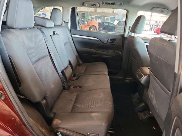 2017 TOYOTA HIGHLANDER LE/LE Plus