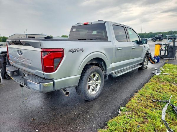 2025 FORD F150 XLT