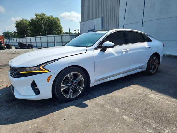 2022 KIA K5 EX