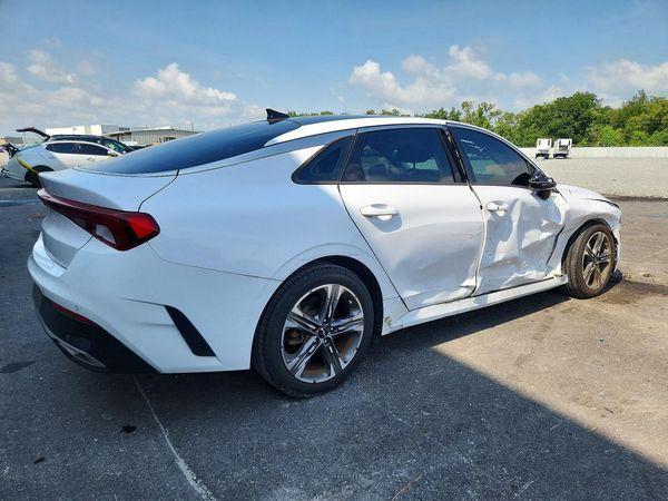 2022 KIA K5 EX
