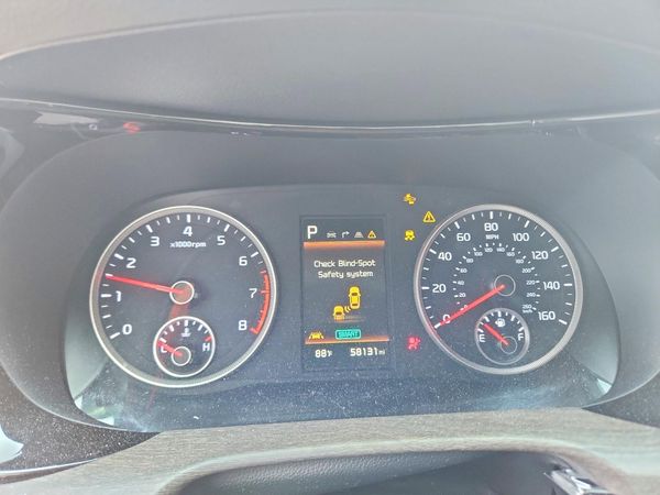 2022 KIA K5 EX