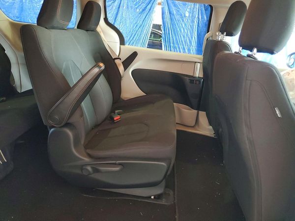 2019 CHRYSLER PACIFICA