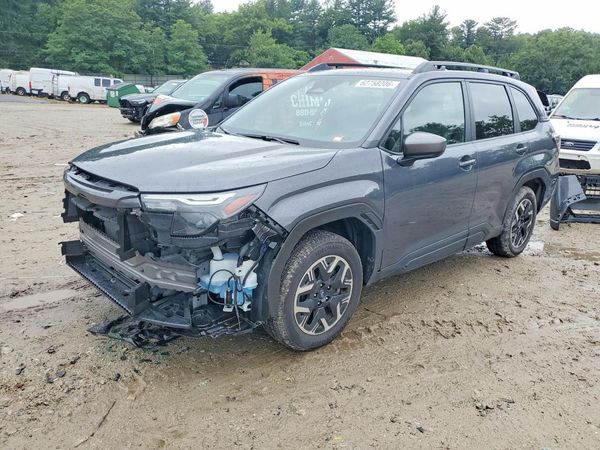 2025 SUBARU FORESTER Premium