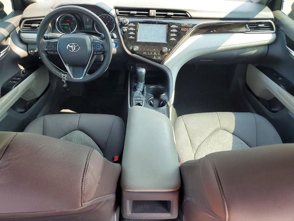 2019 TOYOTA CAMRY LE Hybrid