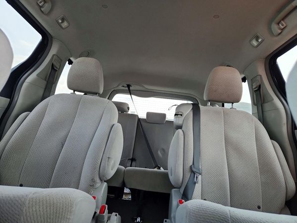 2014 TOYOTA SIENNA