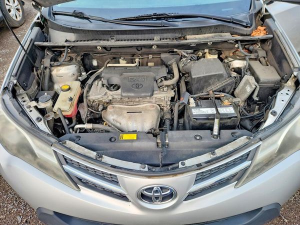 2015 TOYOTA RAV4 LE (X Grade)