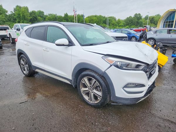 2017 HYUNDAI TUCSON