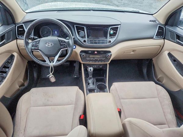 2017 HYUNDAI TUCSON