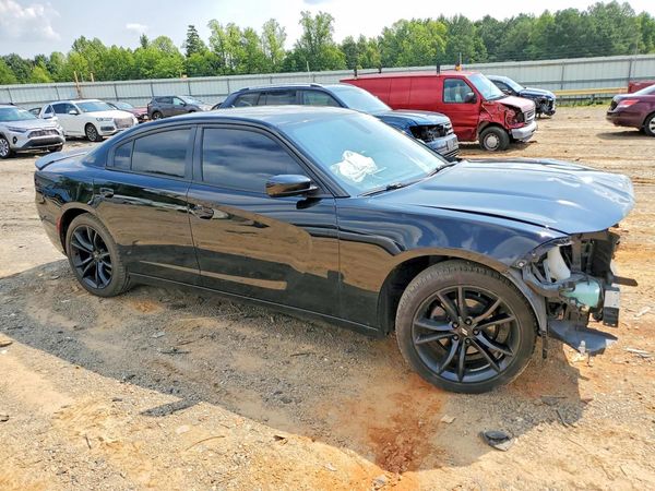 2017 DODGE CHARGER