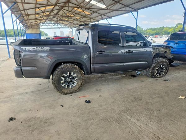 2017 TOYOTA TACOMA