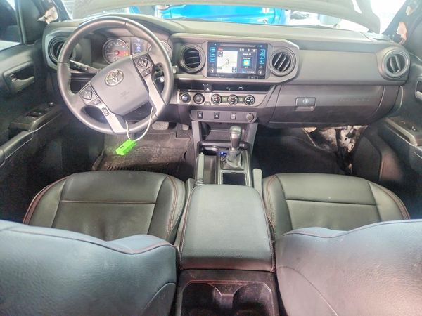 2017 TOYOTA TACOMA