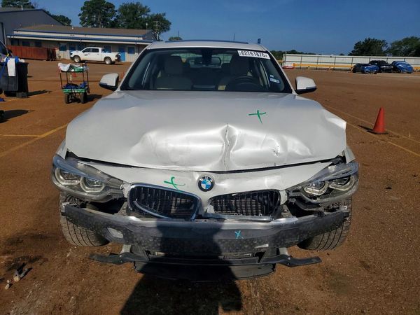 2018 BMW 320
