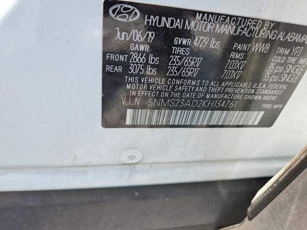 2019 HYUNDAI SANTA FE SE