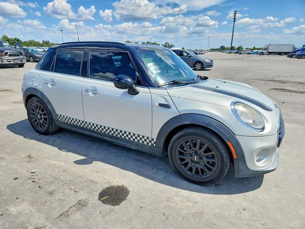 2016 MINI COOPER
