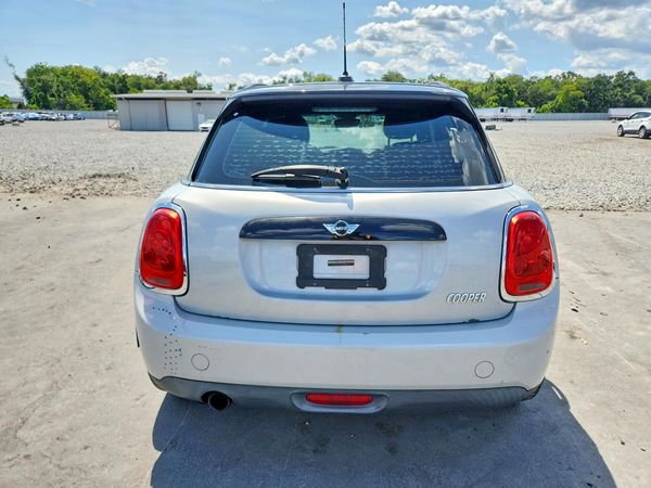 2016 MINI COOPER