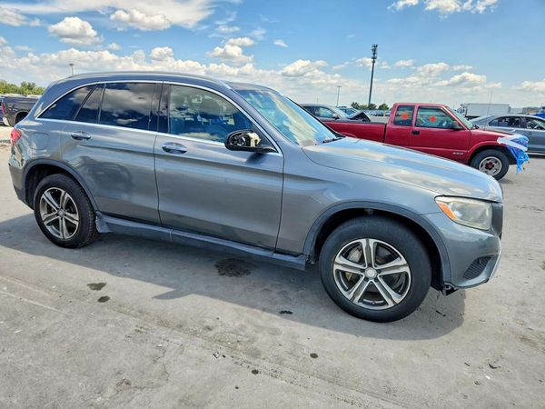 2016 MERCEDES-BENZ GLC GLC300