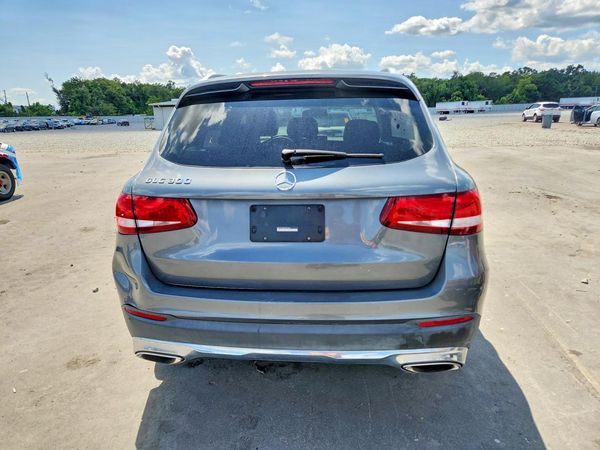 2016 MERCEDES-BENZ GLC GLC300