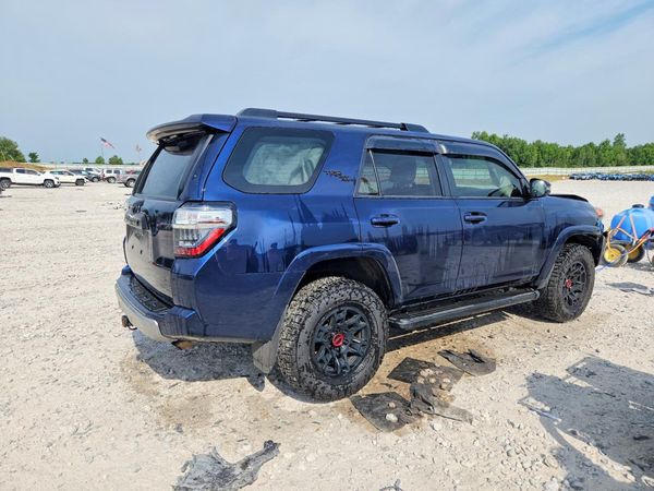2022 TOYOTA 4RUNNER