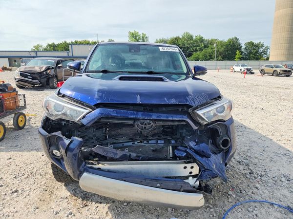 2022 TOYOTA 4RUNNER