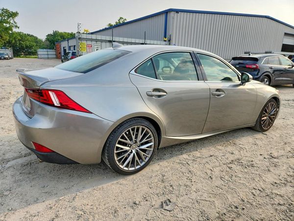 2016 LEXUS IS 300